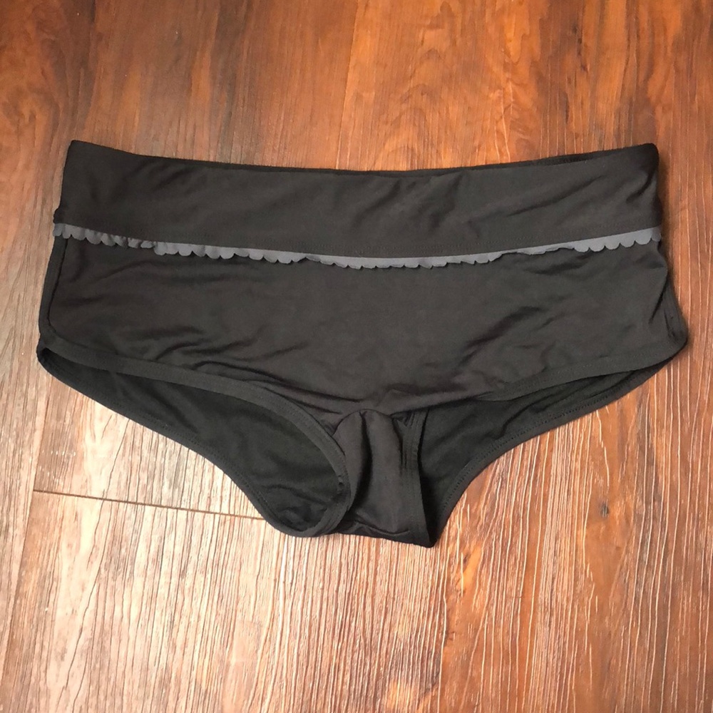 Swim booty shorts